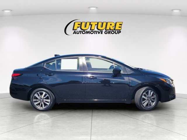 Used 2025 Black Nissan 1.6 SV image 3