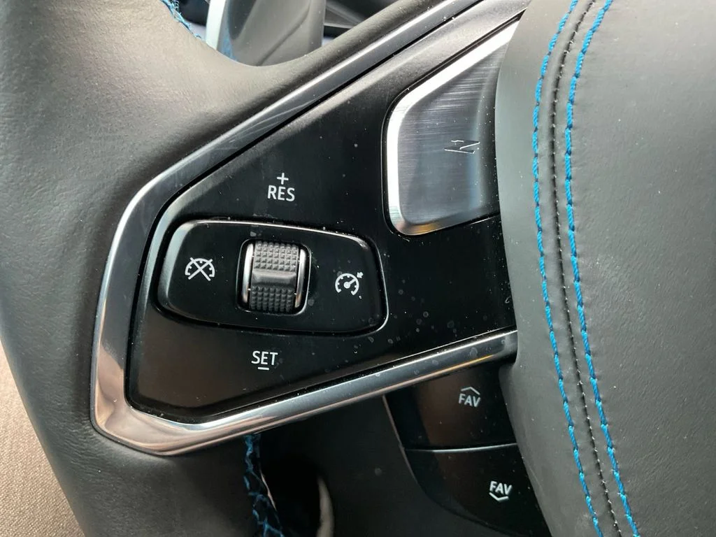 Used 2020 Blue Chevrolet Stingray image 30