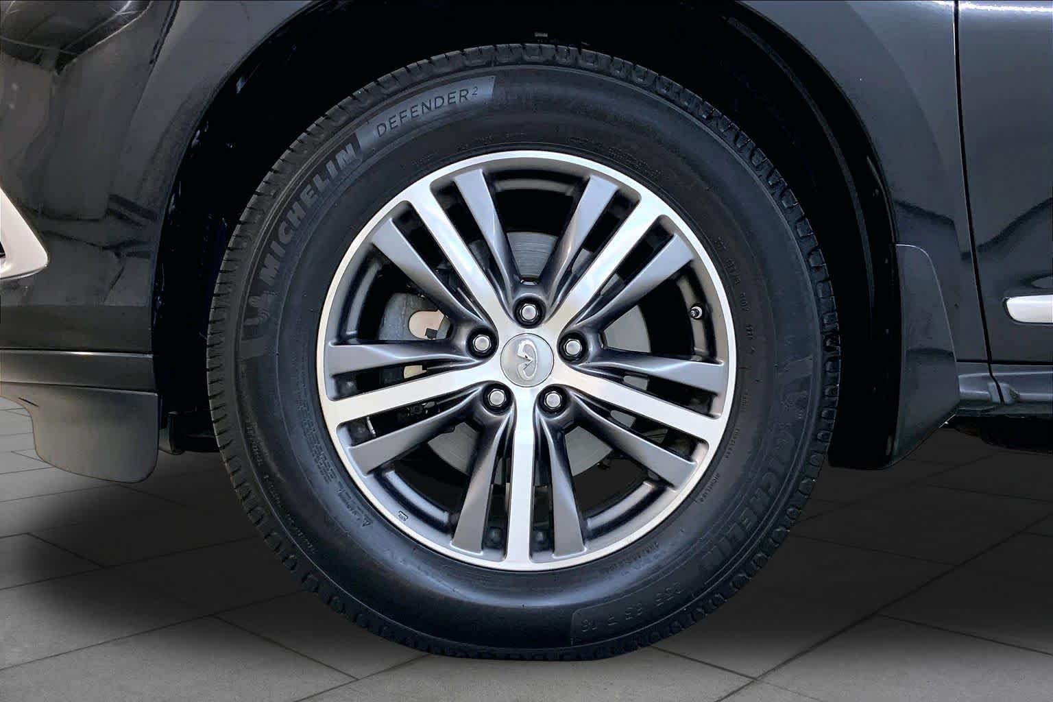Used 2016 Black Obsidian INFINITI  image 10