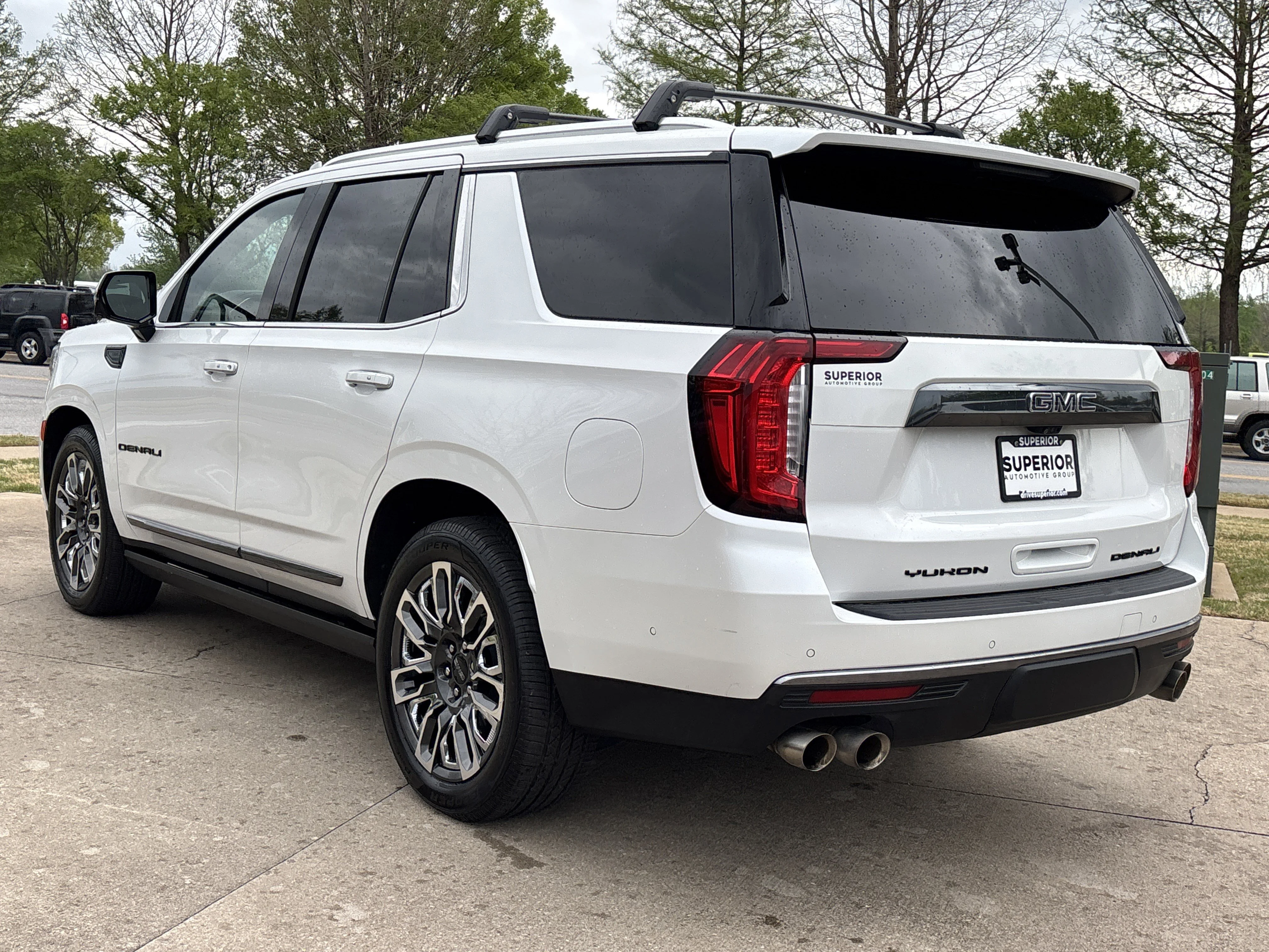 Used 2023 White Frost Tricoat GMC Denali Ultimate 4WD image 10
