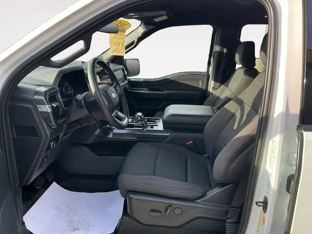 Used 2023 White Ford XLT image 11