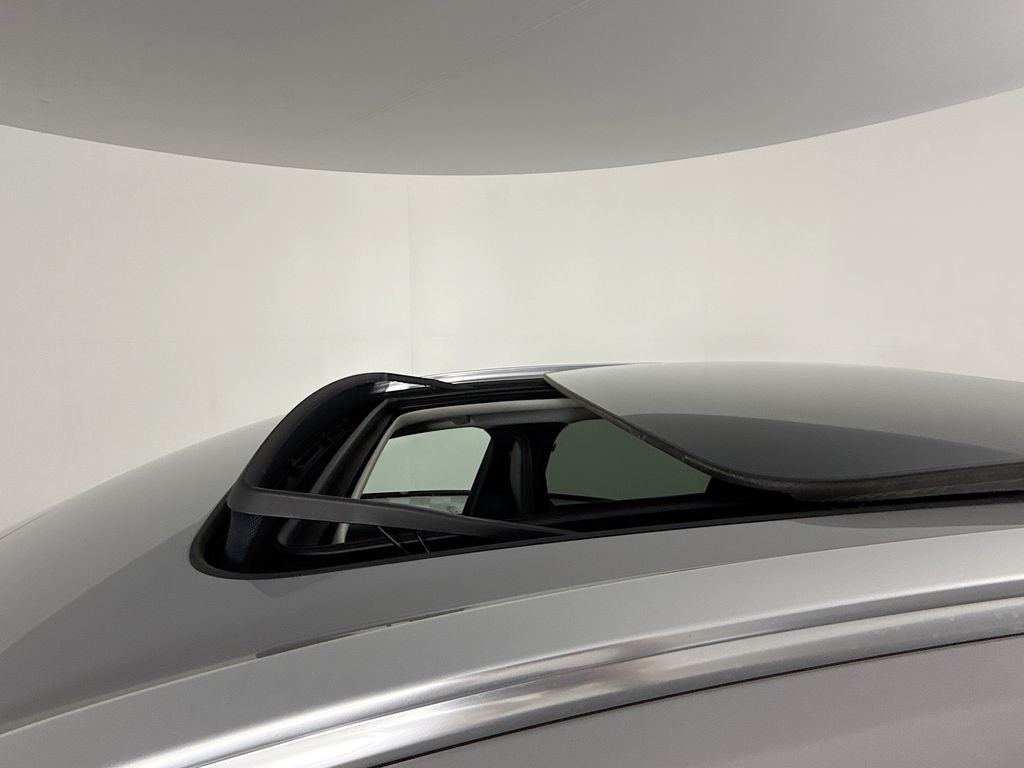 Used 2023 Silver Volvo B5 Ultimate Bright Theme image 23