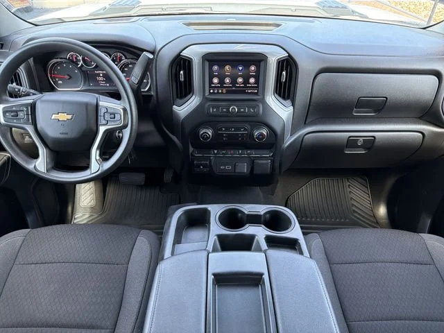 Used 2022 White Chevrolet Custom image 13