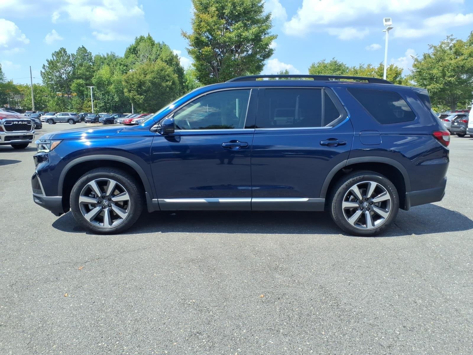 Used 2025  Honda TRG image 3