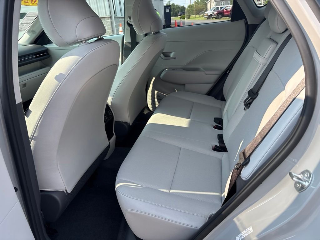 Used 2024 Gray Hyundai SEL image 15
