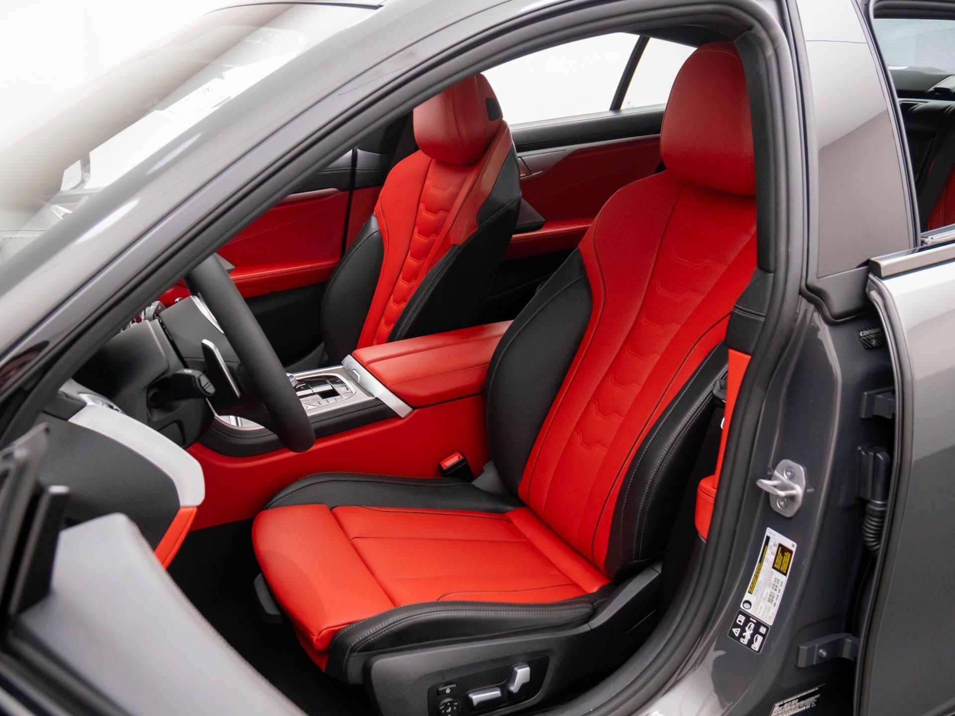 2026 BMW 8 Series 840i - Photo 16