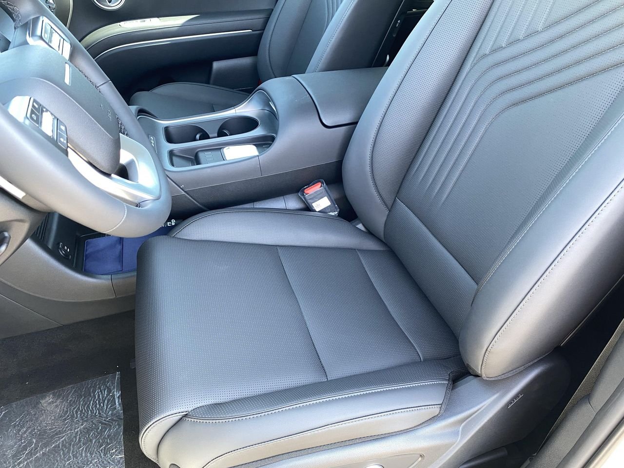 New 2026 Creamy White Pearl Hyundai Blue SEL 8P image 16