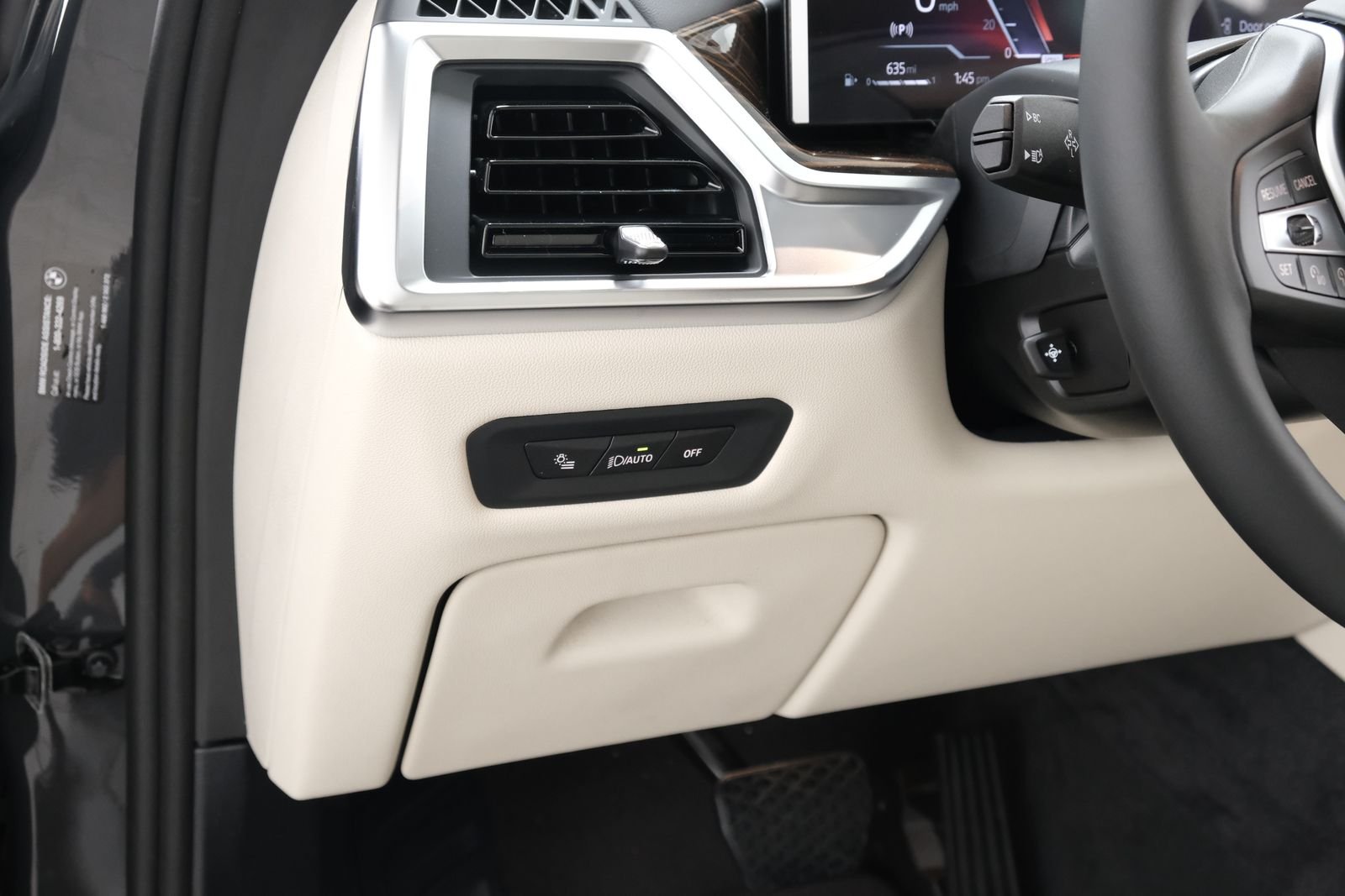 New 2026 Dravit Grey Metallic BMW xDrive40i image 45