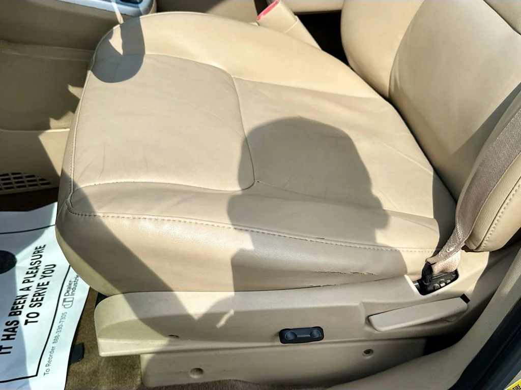 Used 2008 Beige Chevrolet LT image 23