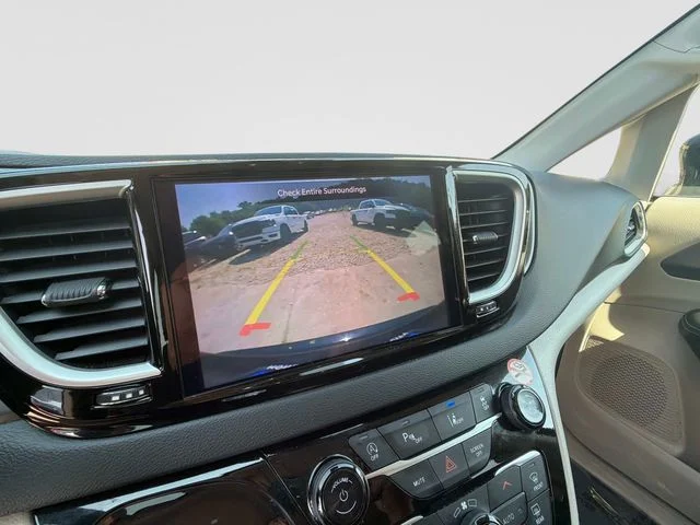 Used 2024 Diamond Black Chrysler Touring L image 28