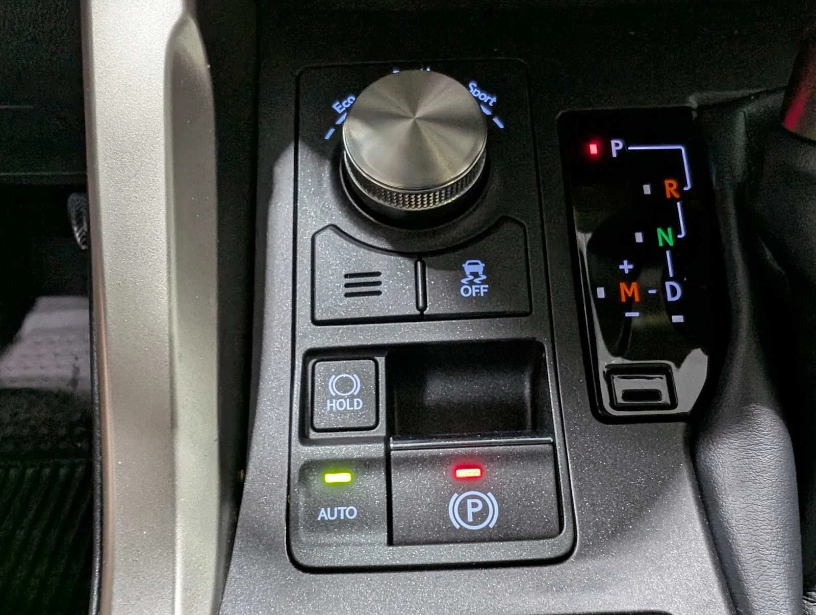 Used 2021 Atomic Silver Lexus  image 30