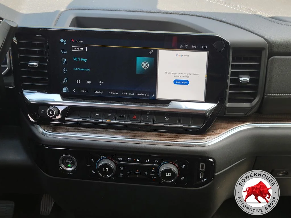 Used 2023 White Chevrolet LT image 21