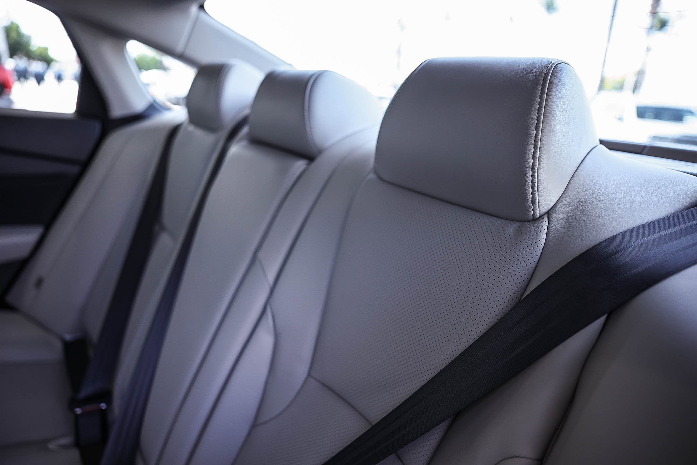 New 2026 Platinum White Pearl Honda EX-L Sedan image 23