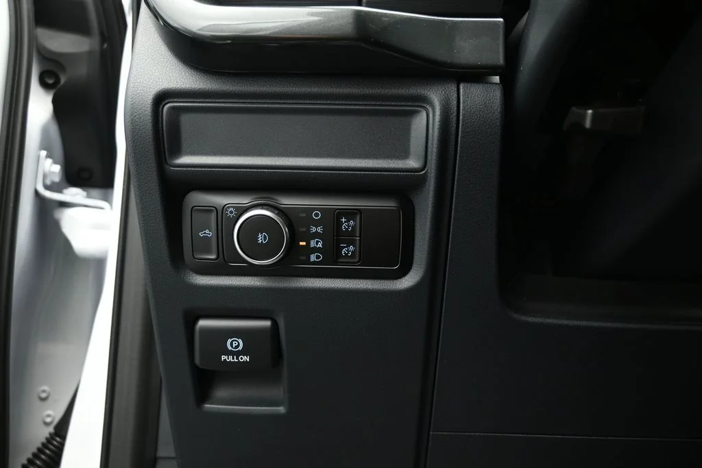 New 2026 Oxford White Ford STX image 10