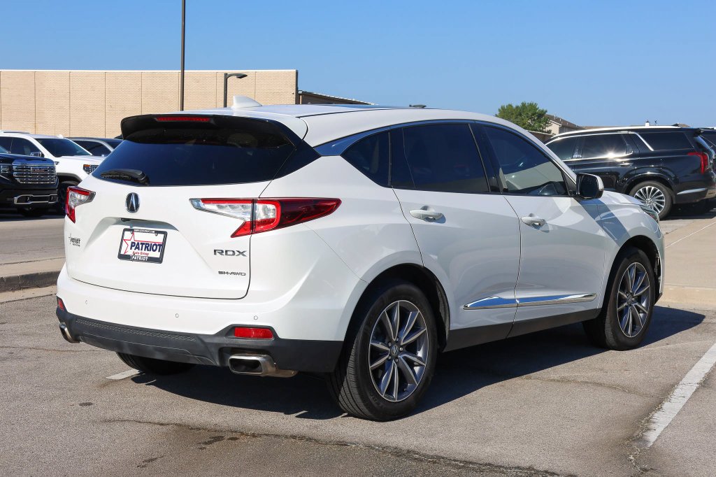 Used 2023 White Acura w/Technology Package image 3