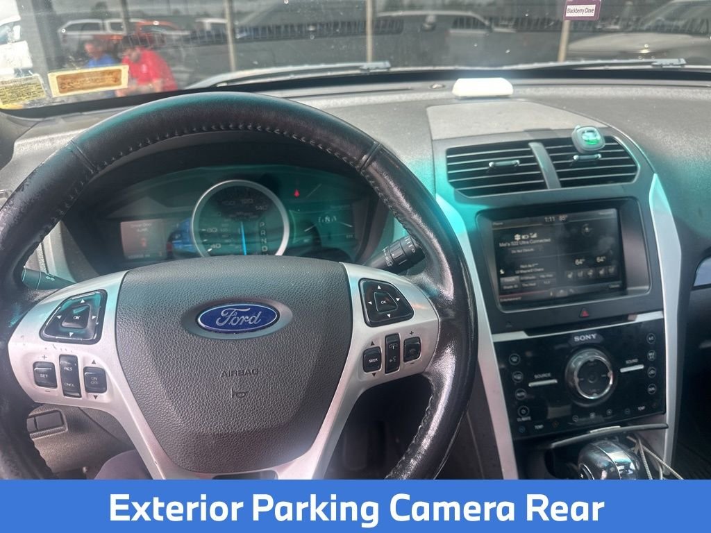 Used 2015 White Ford Limited image 9