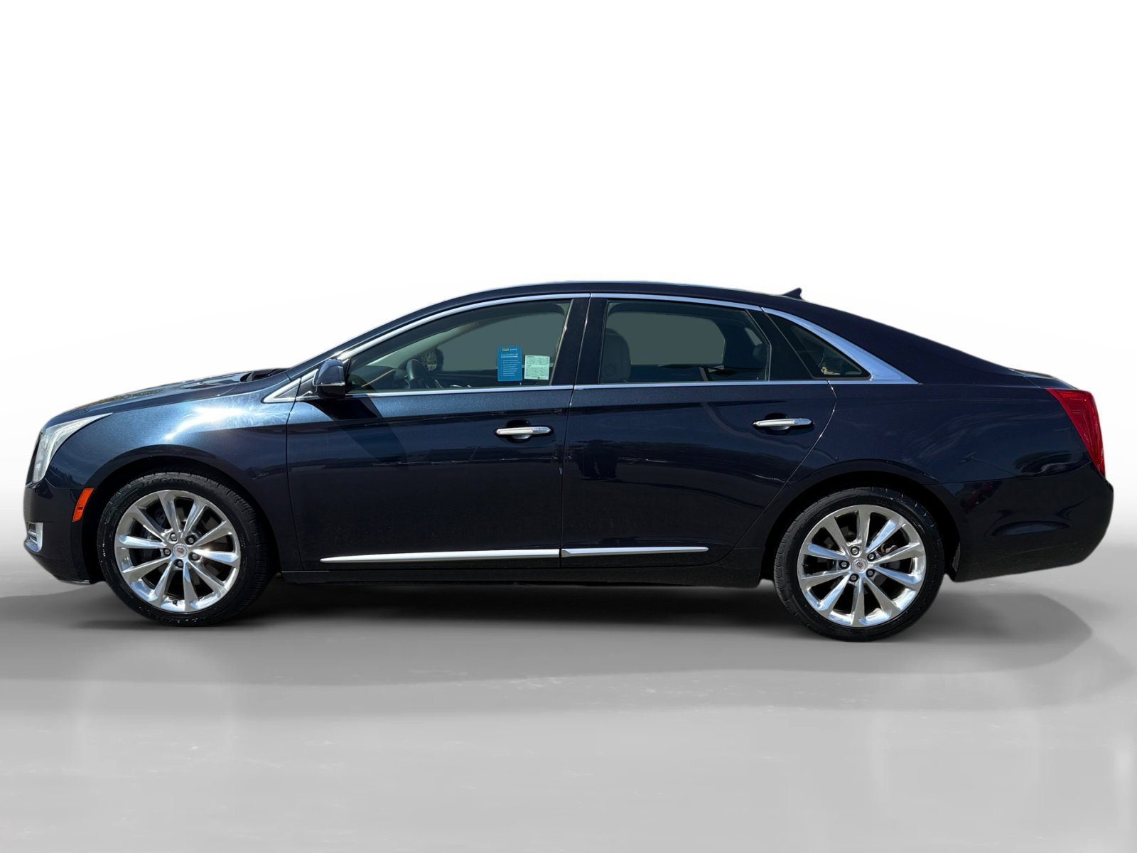 Used 2013 Cadillac XTS Luxury Collection with VIN 2G61P5S34D9212998 for sale in Vallejo, CA