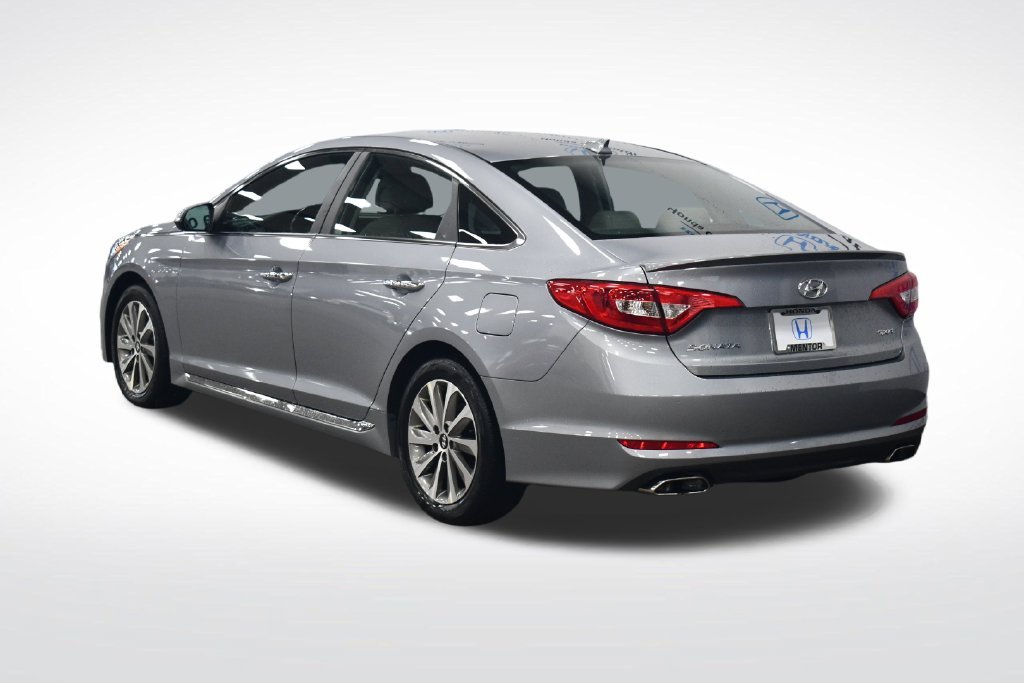 Used 2015 Shale Gray Metallic Hyundai Sport image 5