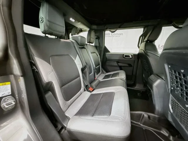 Used 2024 Gray Metallic Ford Black Diamond image 27