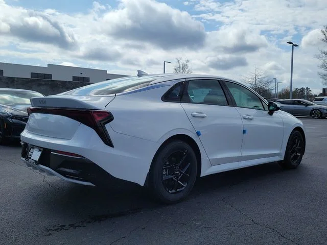 New 2026 Snow White Pearl Kia LXS FWD image 4