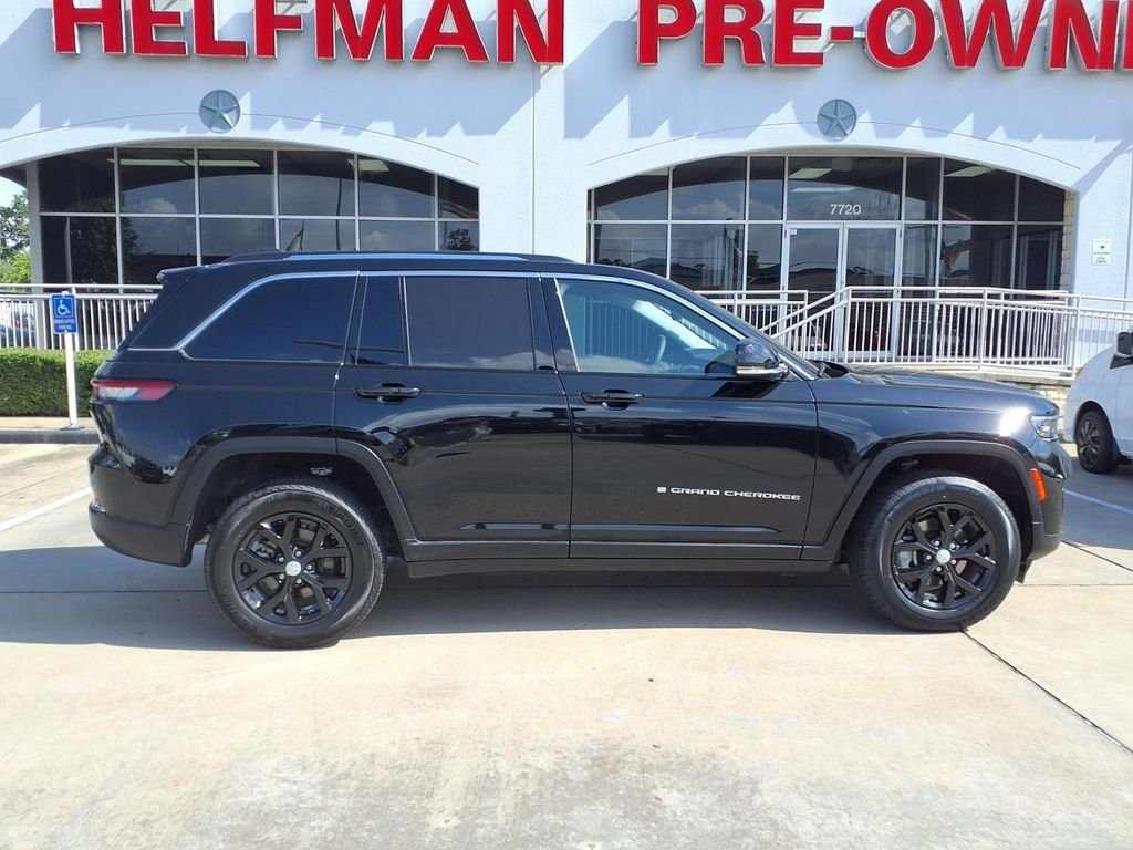 Used 2024 Black Jeep Limited image 8
