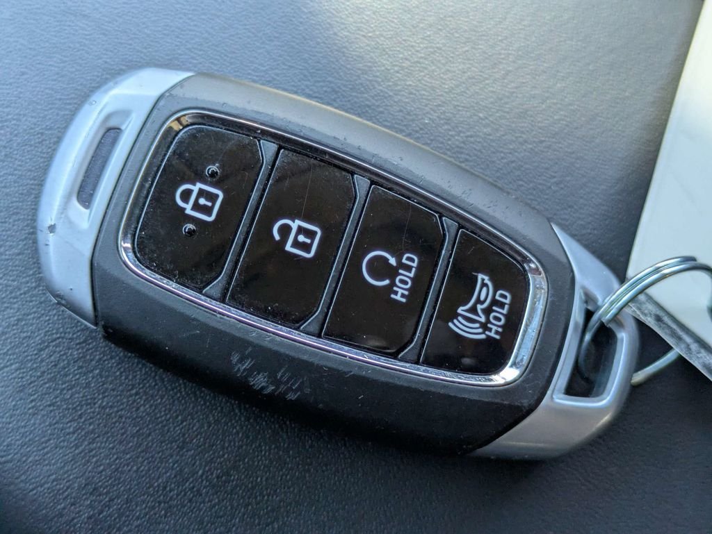 Used 2026 White Hyundai SEL image 34