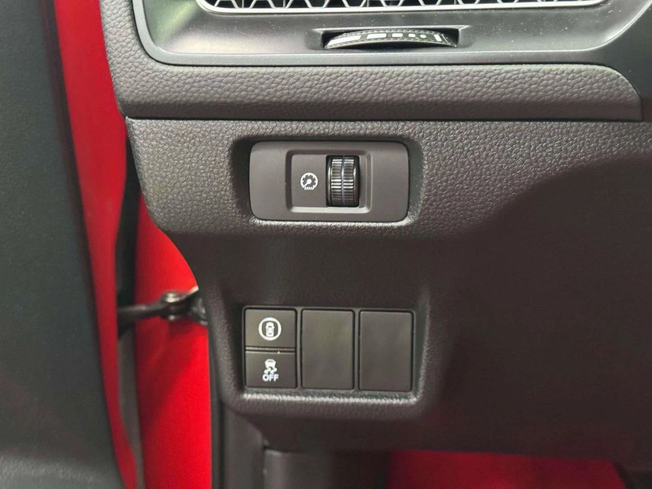 Used 2024 Rallye Red Honda  image 23