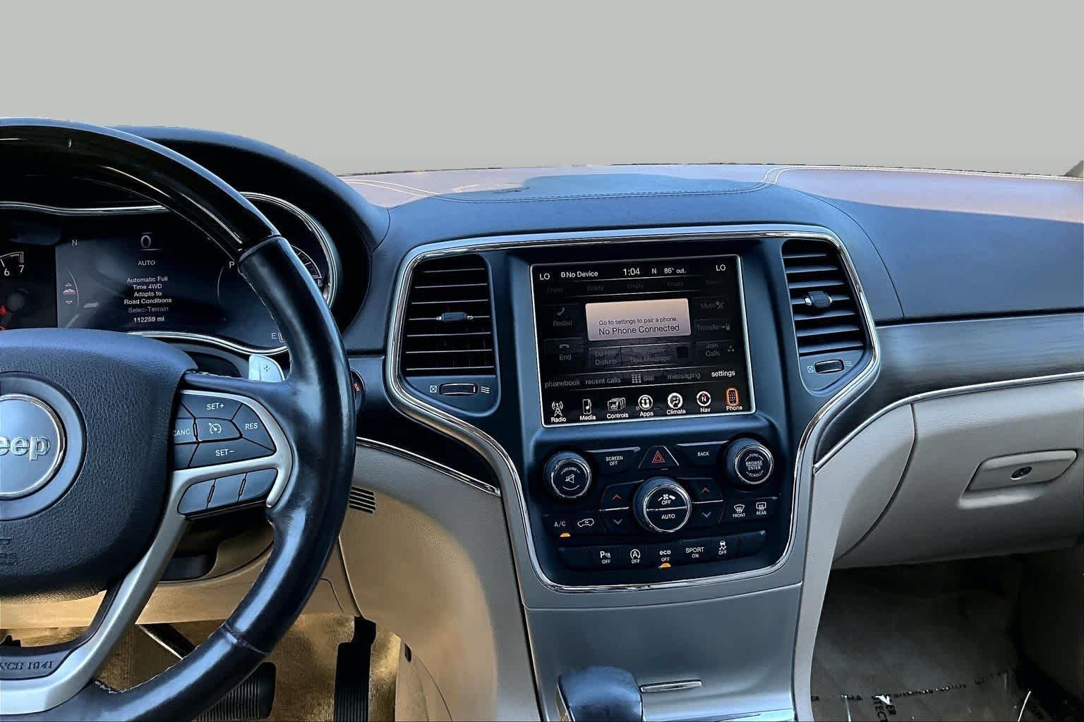 Used 2017 Granite Crystal Metallic Clearcoat Jeep Overland image 7
