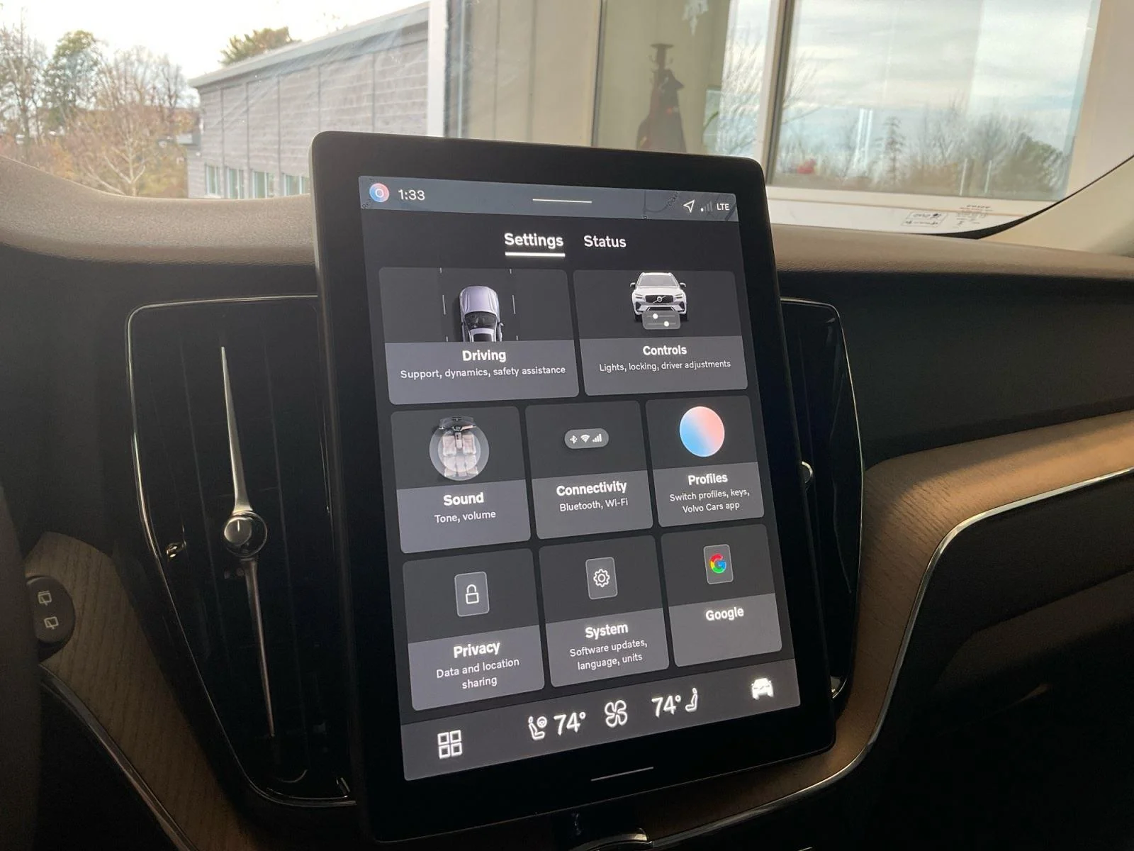 2026 Volvo XC60 Plus - Photo 25