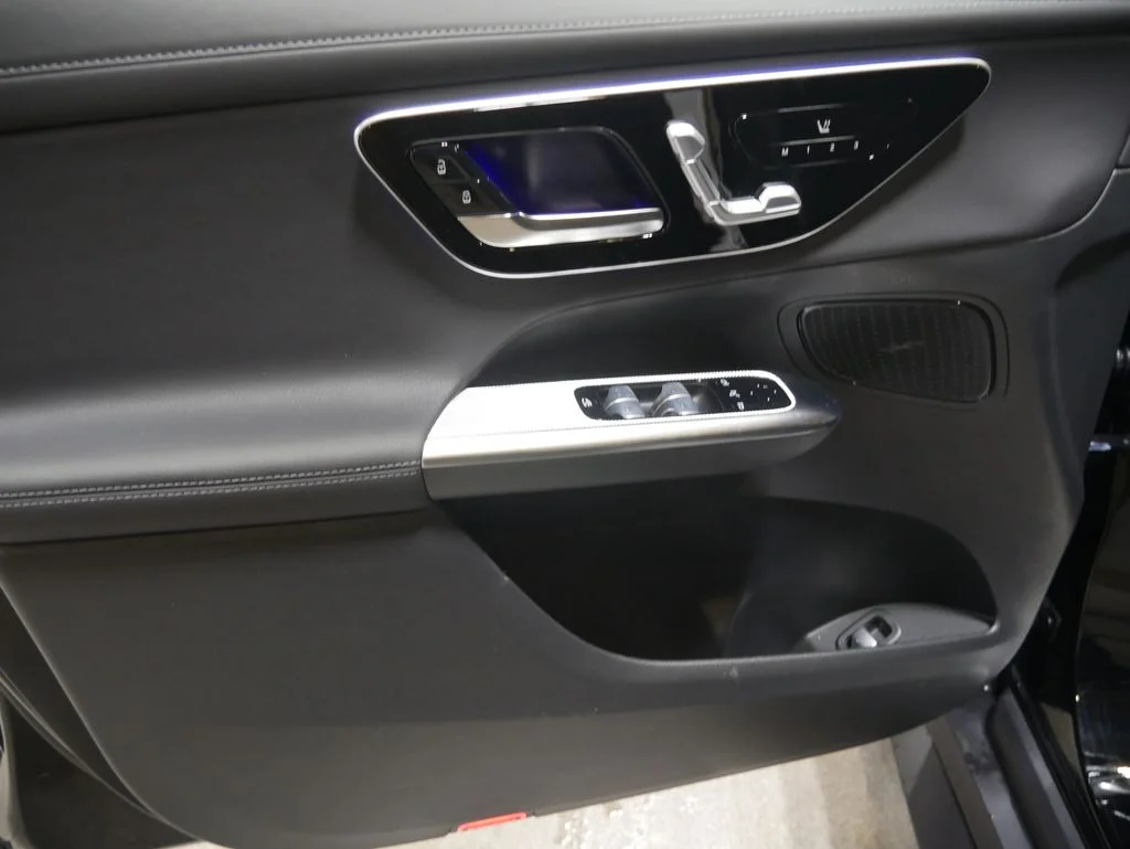 Certified Used 2026 Black Mercedes-Benz GLC 300 image 15