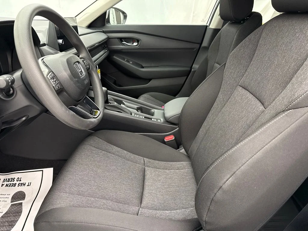 New 2026 Platinum White Pearl Honda LX image 15