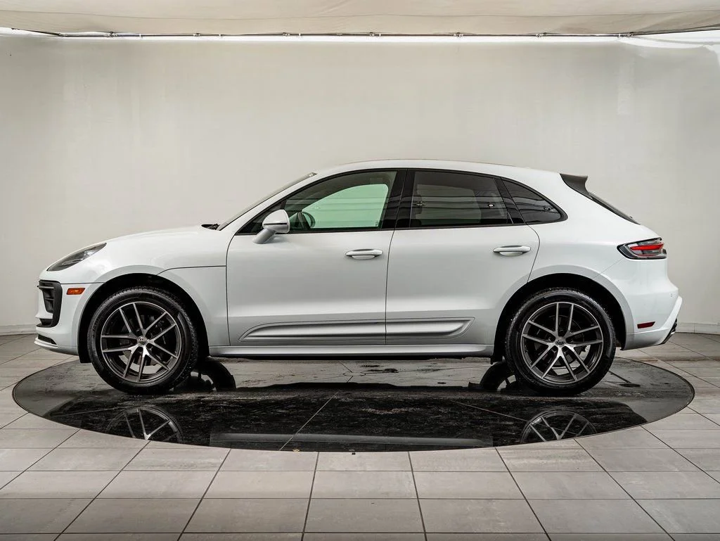 Used 2025 Carrara White Metallic Porsche  image 2