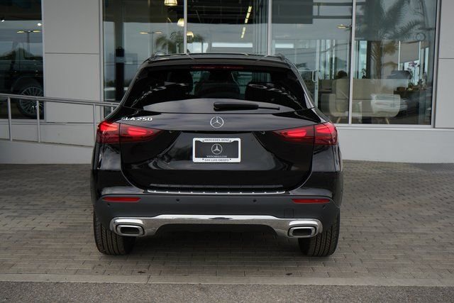 Used 2026  Mercedes-Benz GLA 250 image 7