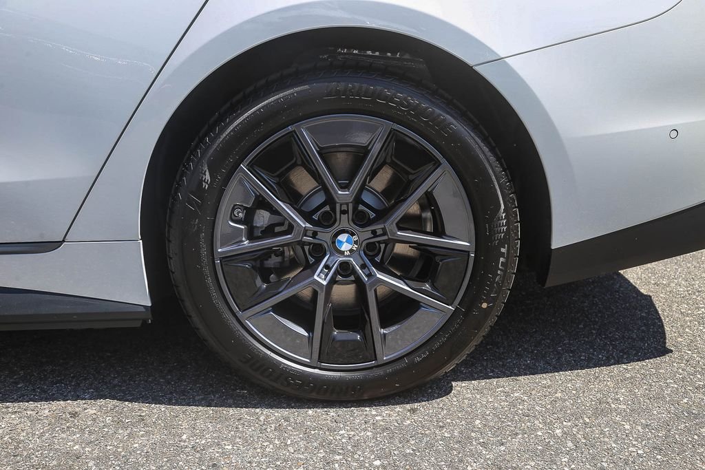 New 2026 Alpine White BMW eDrive40 image 8