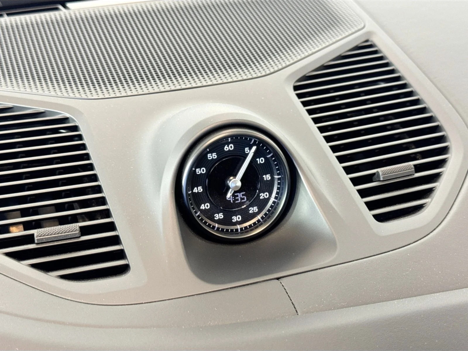 2025 Porsche Cayenne Coup E-Hybrid - Photo 28