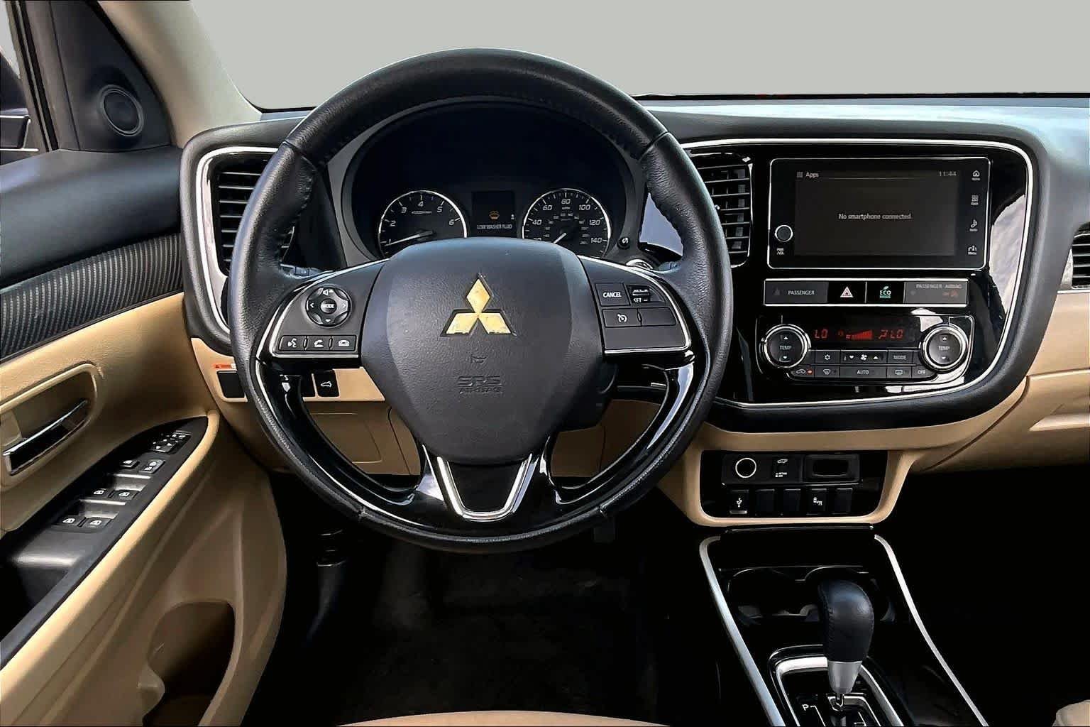 Used 2019 Cosmic Blue Metallic Mitsubishi SEL image 6