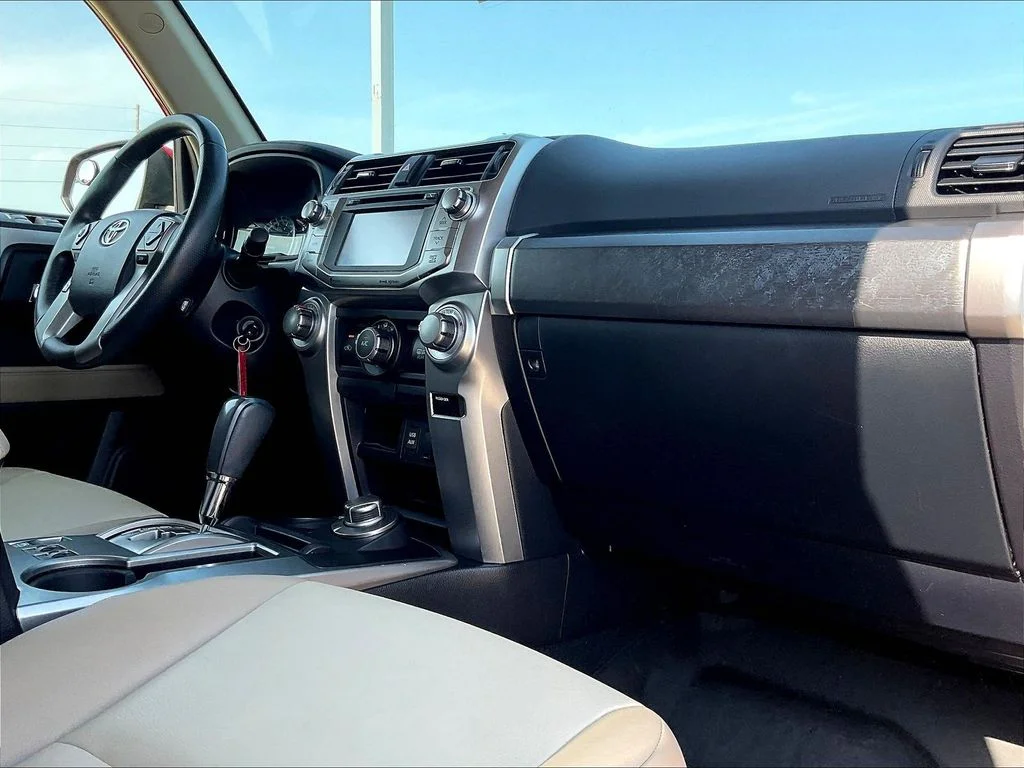 Used 2016 Red Toyota SR5 Premium image 28