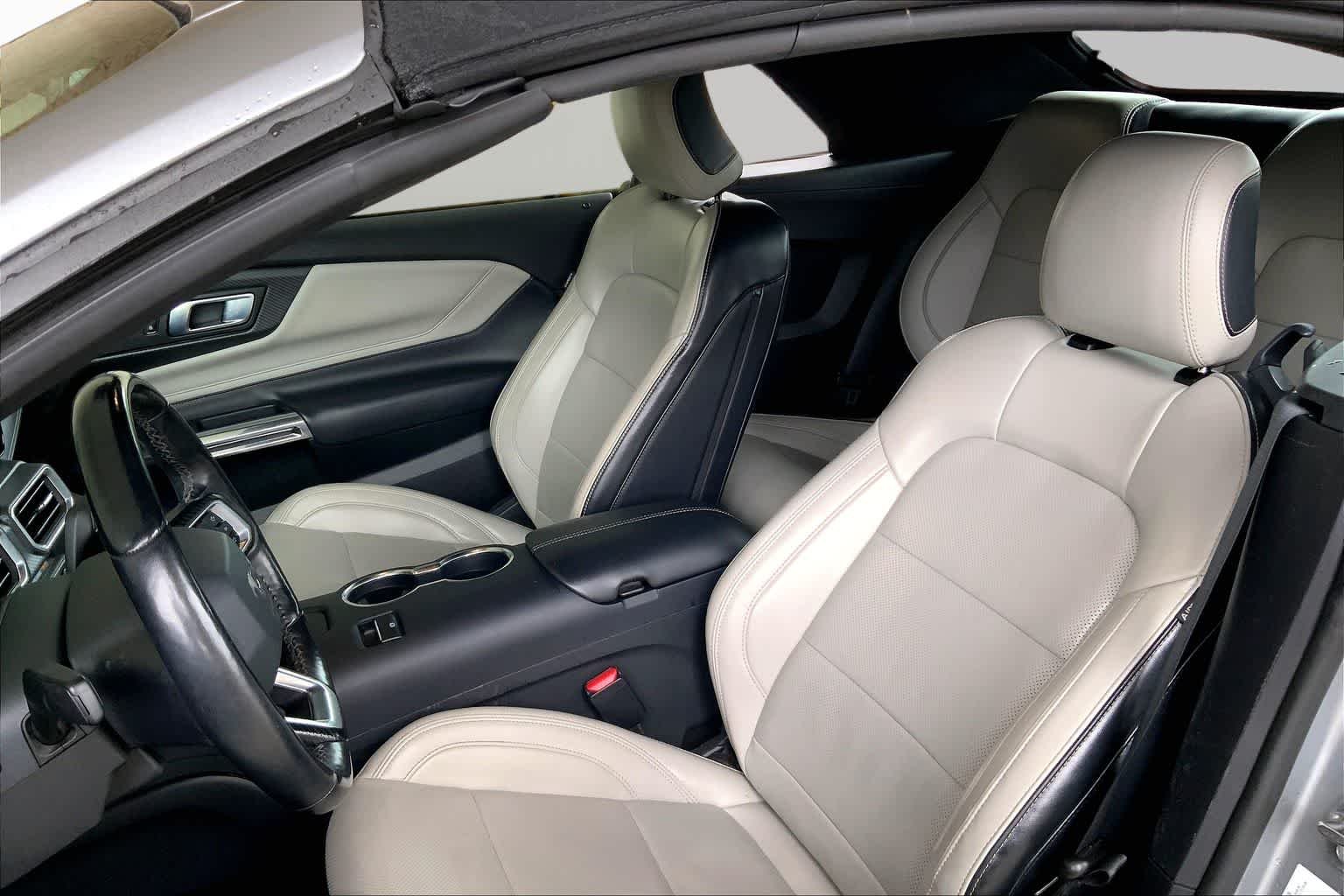 Used 2024 Iconic Silver Ford EcoBoost Premium image 7
