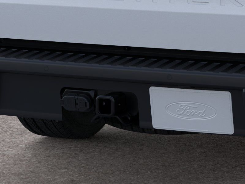New 2026 Space White Metallic Ford XLT image 24