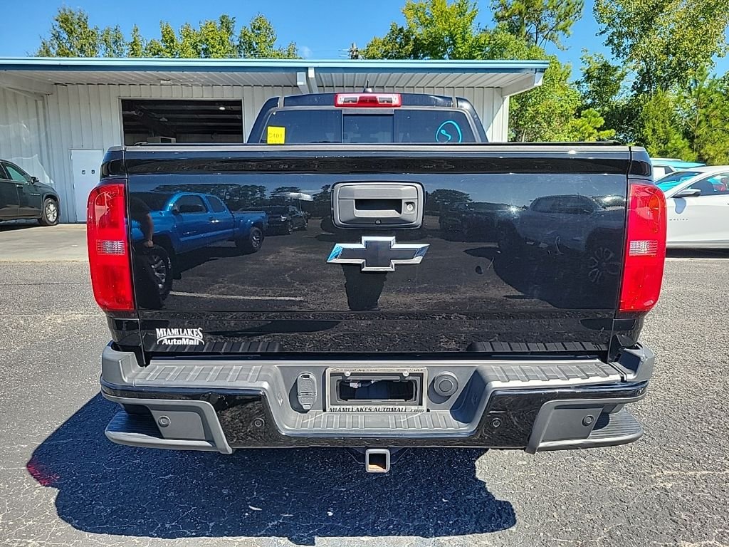 Used 2019 Black Chevrolet Z71 image 6