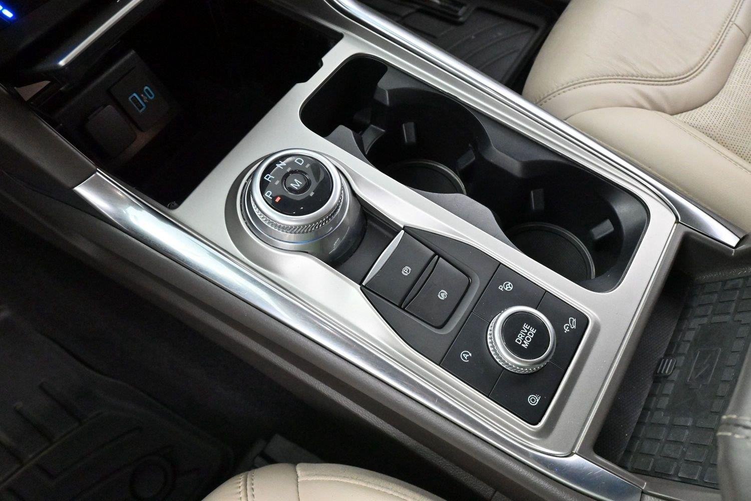 Used 2020 Star White Metallic Tri-Coat Ford Platinum image 26