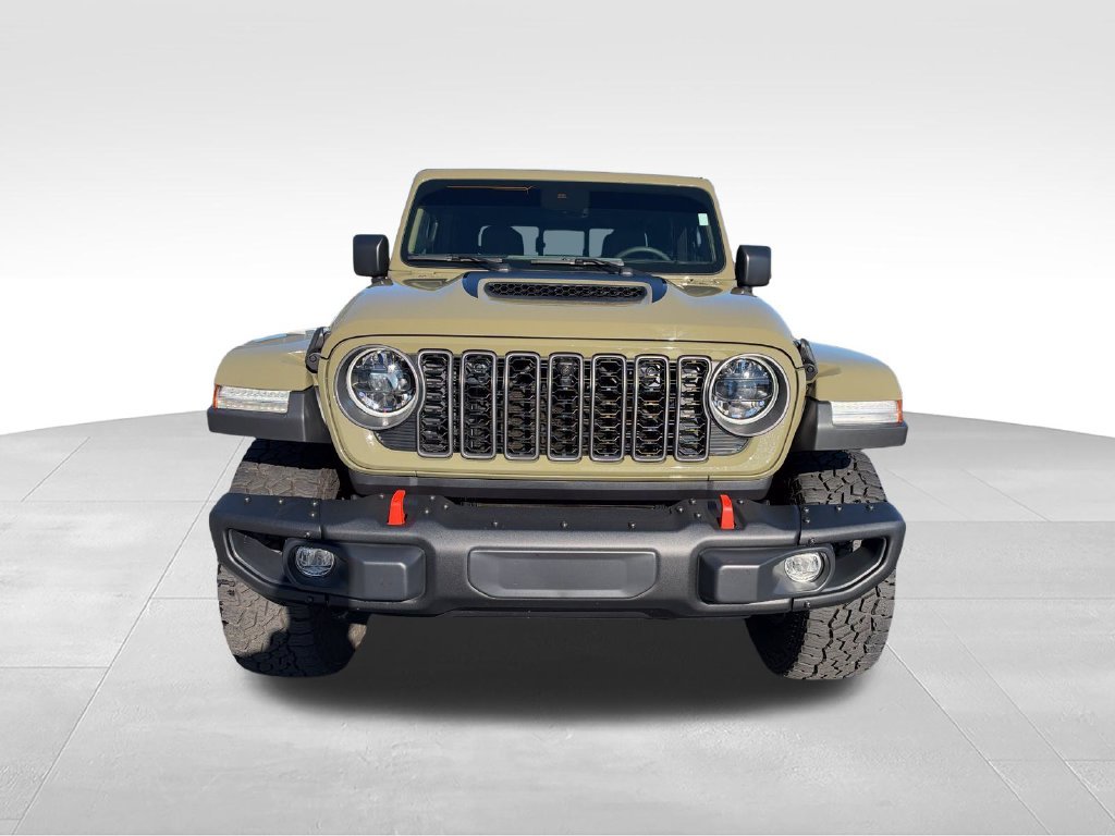 Used 2025 Green Jeep Mojave image 6