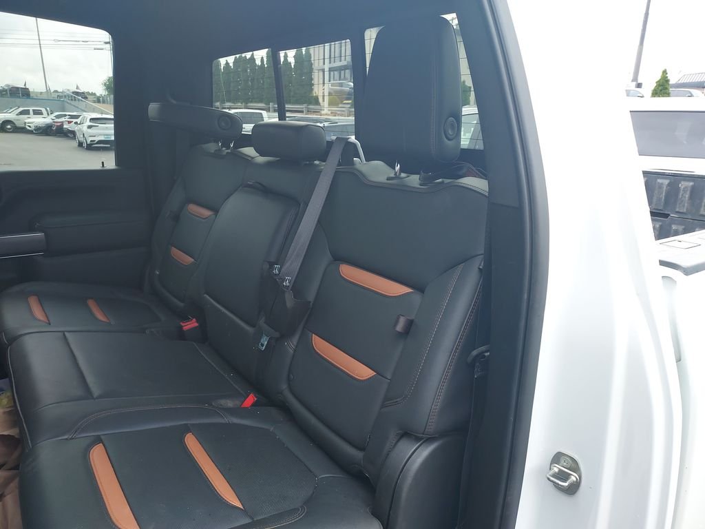 Used 2021 White GMC AT4 image 13