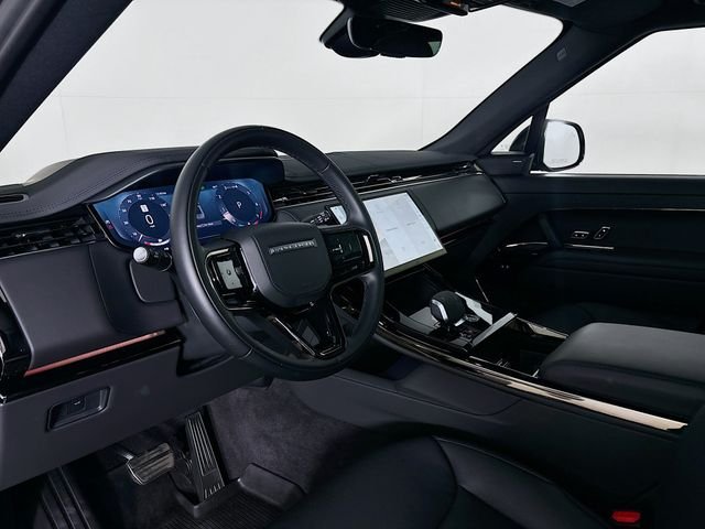 Certified Used 2025 Carpathian Grey Land Rover Dynamic SE image 9