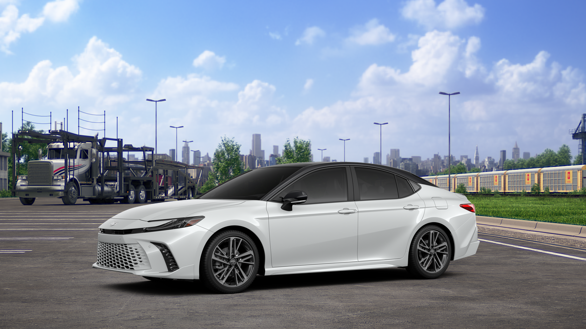 New 2026 Wind Chill Pearl with Midnight Black Metallic roof Toyota XSE image 2