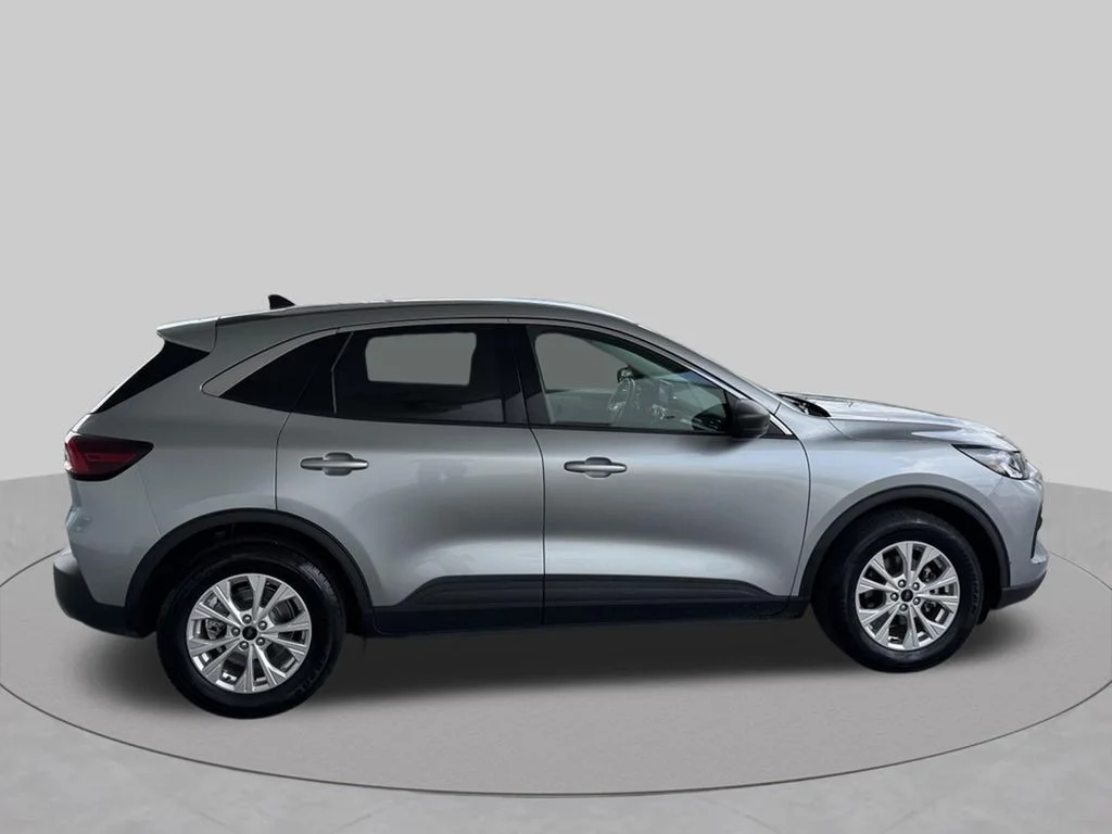 Used 2024 Silver Ford Active image 6
