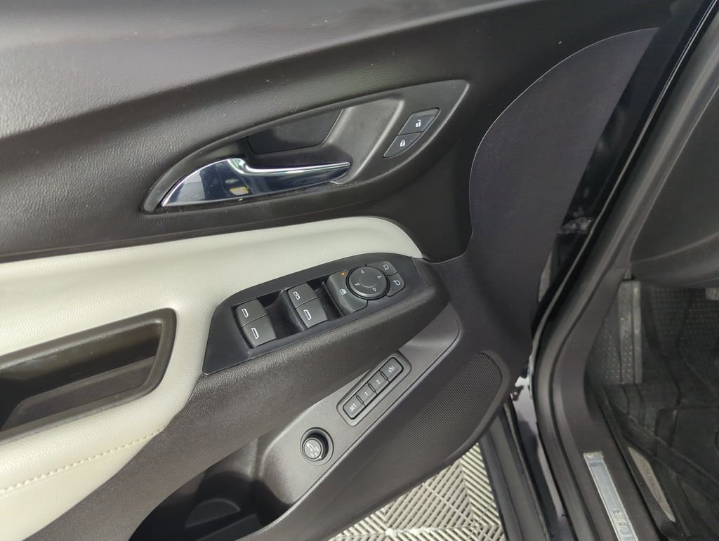 Used 2019 Black Chevrolet Premier image 19