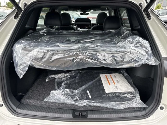2026 Volkswagen Tiguan photo 5