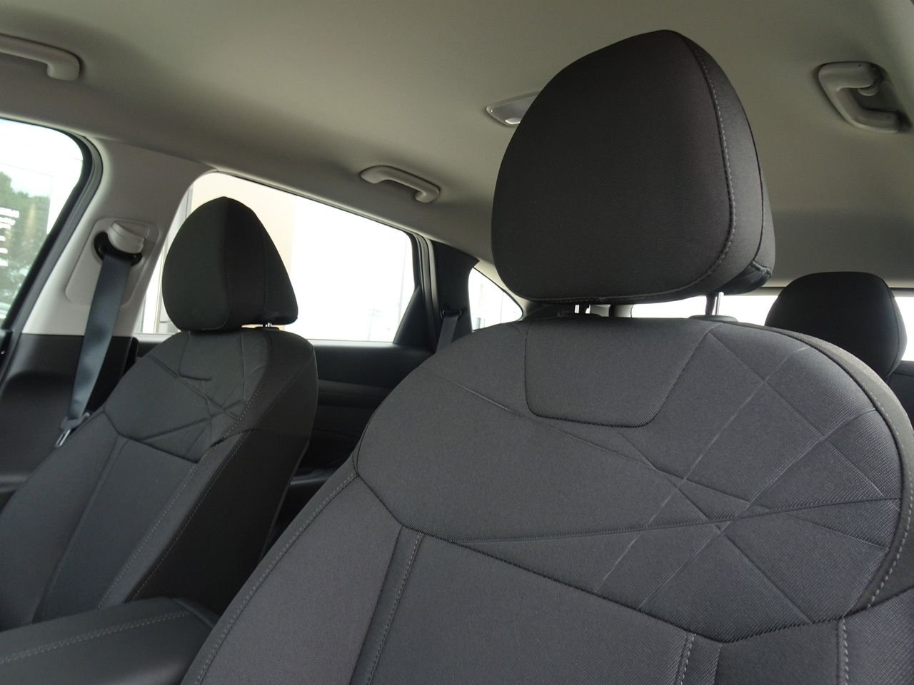 New 2026 Gray Hyundai SE FWD image 10