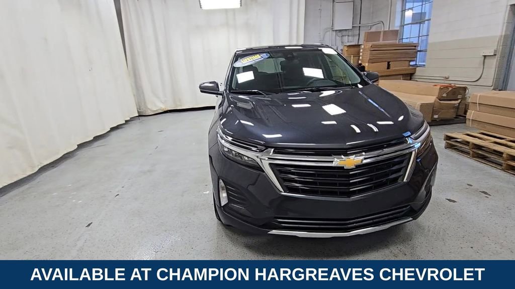 2022 Chevrolet Equinox LT photo 3